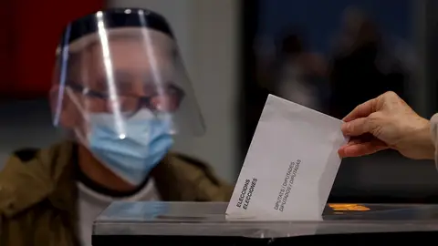 Elecciones Catalanas, en directo: resultados, participación y última hora de las Elecciones Cataluña hoy, en directo Elecciones Catalanas, en directo: resultados, participación y última hora de las Elecciones Cataluña hoy, en directo