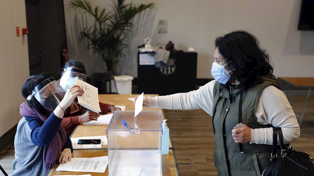 Horario elecciones: ¿A qué hora cierran los colegios electorales en Cataluña?