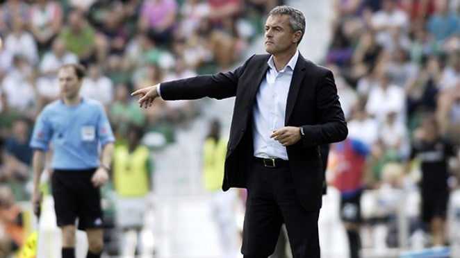 Fran Escribá vuelve al Elche CF con el reto de mantenerlo en Primera Fran Escribá vuelve al Elche CF con el reto de mantenerlo en Primera