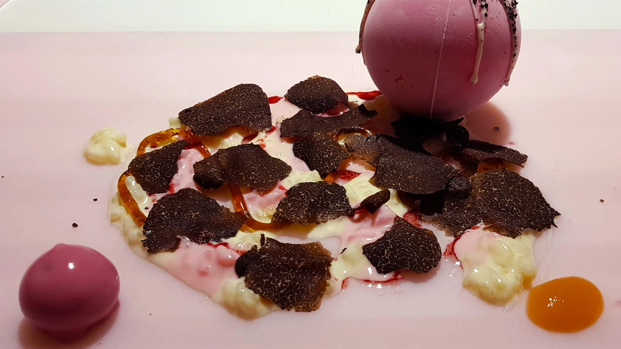 'Risotto de mantequilla tostada con trufa negra' 'Risotto de mantequilla tostada con trufa negra'