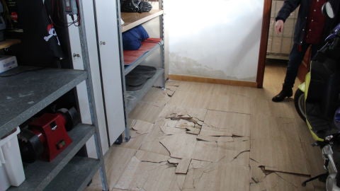 Vivienda afectada por ra&iacute;ces de arboles (Grupo RENFE)