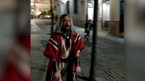 Mois&eacute;s en patinete