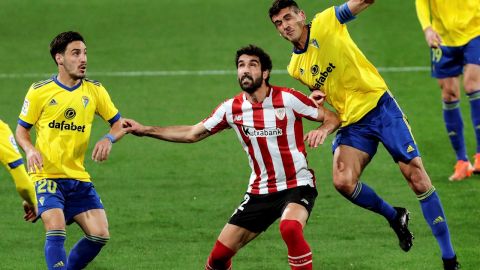 Ra&uacute;l Garc&iacute;a en el partido ante el C&aacute;diz