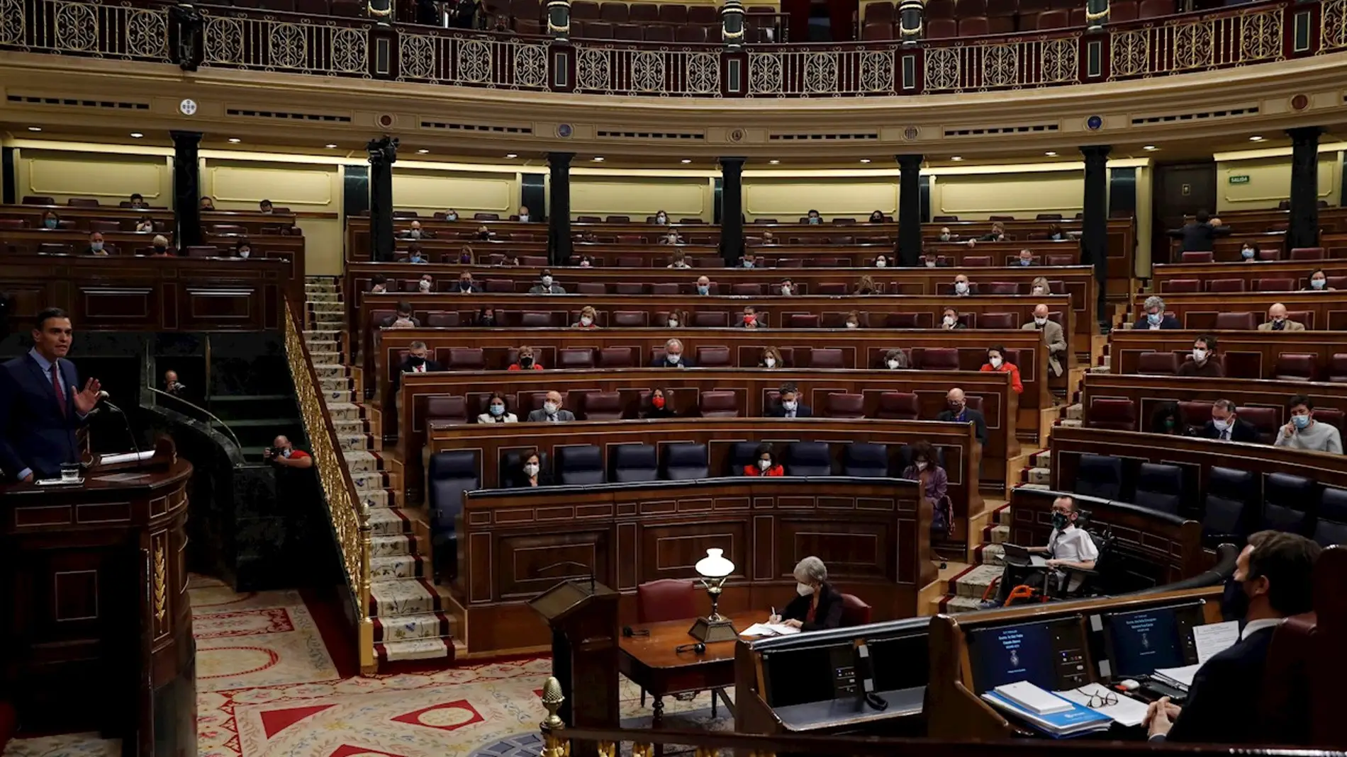 El presidente del Gobierno, Pedro Sánchez, interviene ante el pleno del Congreso de los Diputados.