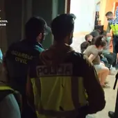 Desarticulado un grupo criminal que asaltaba domicilios con pistolas y utilizaba violencia extrema contra sus moradores Desarticulado un grupo criminal que asaltaba domicilios con pistolas y utilizaba violencia extrema contra sus moradores