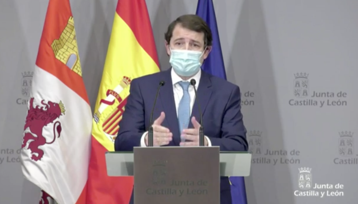 El sector hostelero de Castilla y León prepara una oleada de demandas tras la decisión de Mañueco de fijar el cierre de comercios no esenciales a las 20 horas El sector hostelero de Castilla y León prepara una oleada de demandas tras la decisión de Mañueco de fijar el cierre de comercios no esenciales a las 20 horas