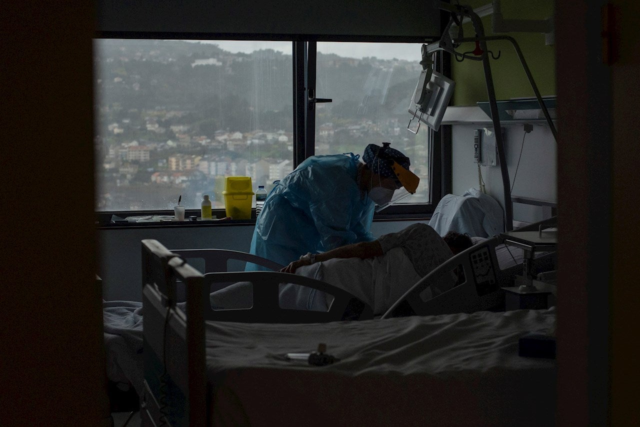 Datos del coronavirus en España: La incidencia acumulada de contagios desciende de los 400 casos Datos del coronavirus en España: La incidencia acumulada de contagios desciende de los 400 casos