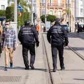 Policías patrullando en San Fernando Policías patrullando en San Fernando