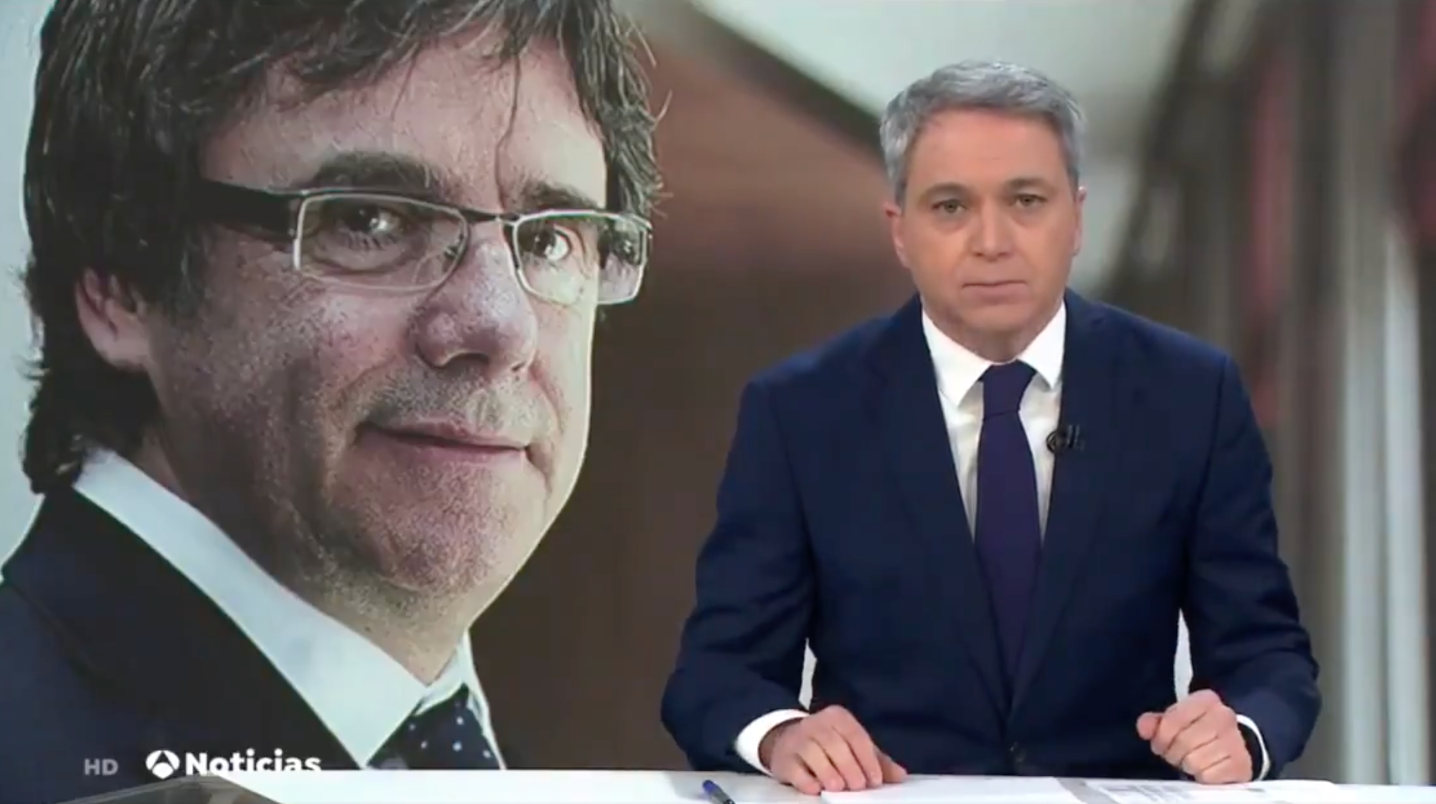 Vicente Vallés desmonta los sueños del ‘fugado Puigdemont' Vicente Vallés desmonta los sueños del ‘fugado Puigdemont'