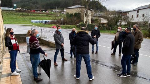 Alvaro Queipo, invita a los alcaldes de Valle del Navia a cambiar de estrategia.