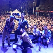 Concierto de la banda valenciana Bombai en el escenario que Europa FM habilitó en la Plaza de España de Palma con motivo de las fiestas patronales de Sant Sebastià 2020.