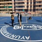 El alcalde ha visitado también el comienzo de las obras de reparación de la senda peatonal de La Mata, en el tramo comprendido entre la Plaza del Embarcadero y la Avenida de los Europeos El alcalde ha visitado también el comienzo de las obras de reparación de la senda peatonal de La Mata, en el tramo comprendido entre la Plaza del Embarcadero y la Avenida de los Europeos