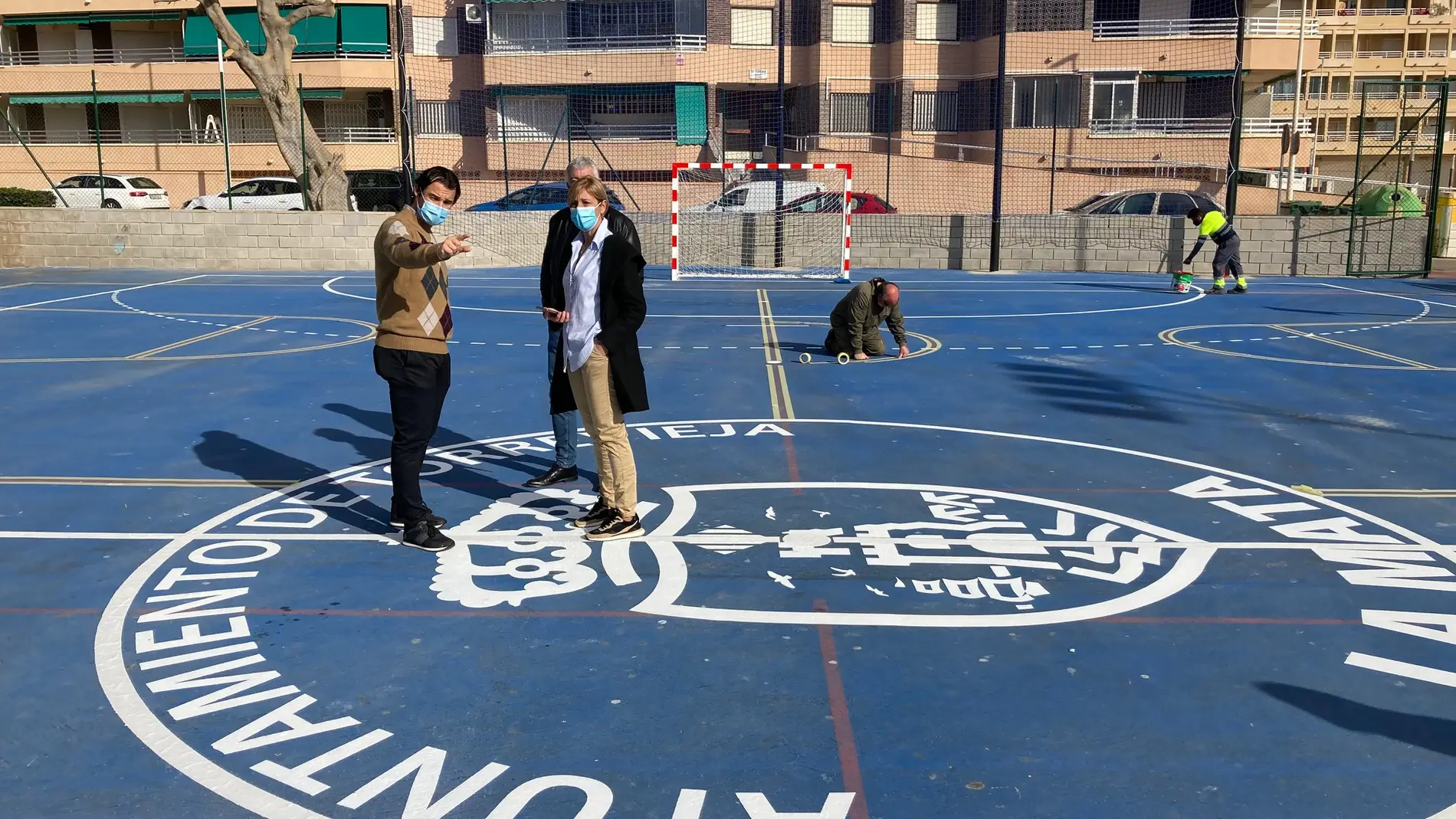 El alcalde ha visitado también el comienzo de las obras de reparación de la senda peatonal de La Mata, en el tramo comprendido entre la Plaza del Embarcadero y la Avenida de los Europeos 