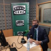 Alberto Núñez Feijoo, estudios Onda Cero Vigo 