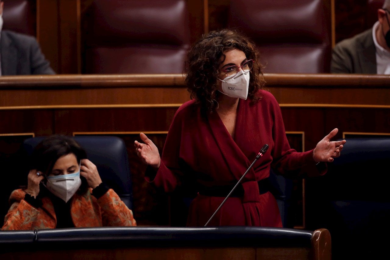 Ribera, Montero y Planas eluden las peticiones de dimisión del PP por el caso Isofotón: "Son difamaciones e infamias" Ribera, Montero y Planas eluden las peticiones de dimisión del PP por el caso Isofotón: "Son difamaciones e infamias"