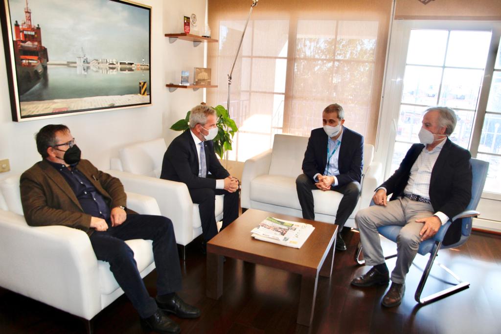 Balearia visita el Puerto de Motril para tener una primera toma de contacto Balearia visita el Puerto de Motril para tener una primera toma de contacto