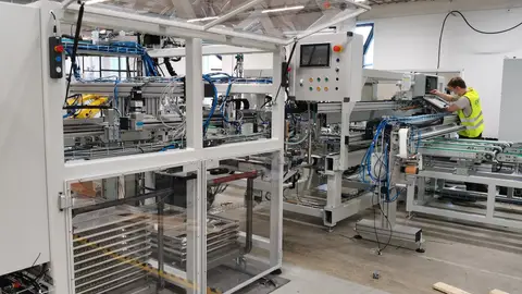 Lumon invertirá 20 millones de euros en una fábrica en Antequera Cortinas de cristal