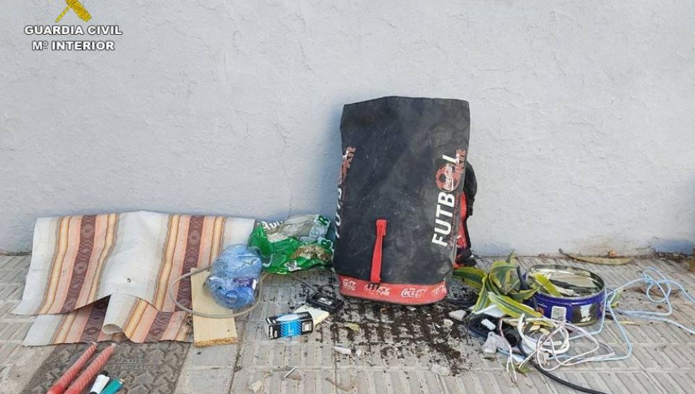 Objetos que portaba el detenido