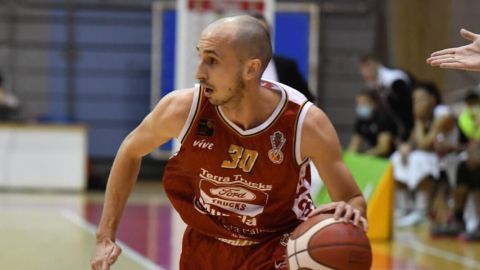 Álex Hernández, jugador del Real Murcia Baloncesto