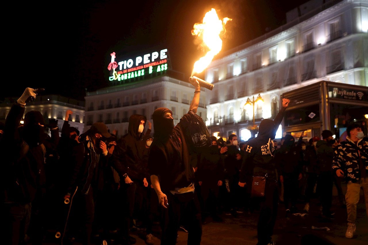 Pablo Hasel | Nueva noche de altercados en Barcelona y Madrid, con 48 detenidos Pablo Hasel | Nueva noche de altercados en Barcelona y Madrid, con 48 detenidos