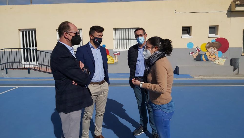 “Se trata de una actuación que forma parte del Plan Edificant muy demandadas y absolutamente necesarias para el buen funcionamiento este centro” “Se trata de una actuación que forma parte del Plan Edificant muy demandadas y absolutamente necesarias para el buen funcionamiento este centro”