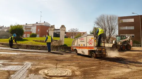 Trabajos de asfaltado en la Zona Sur Trabajos de asfaltado en la Zona Sur