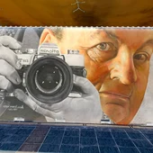 La Concejalía de Cultura y Franz Campoy homenajean a Ángel Serrano con un mural en su honor La Concejalía de Cultura y Franz Campoy homenajean a Ángel Serrano con un mural en su honor