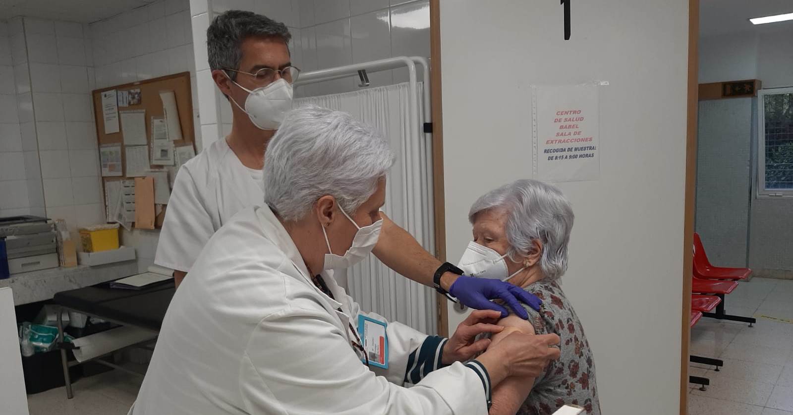 El Departamento de salud del Hospital General de Alicante empieza a vacunar a los mayores de 90 años El Departamento de salud del Hospital General de Alicante empieza a vacunar a los mayores de 90 años