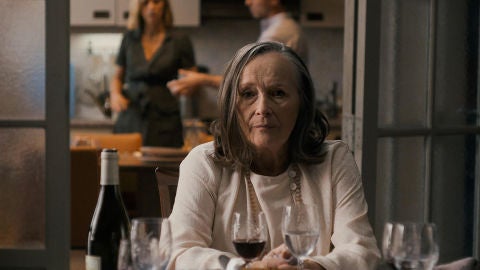 La actriz francesa Martine Chevallier, en una imagen promocional de la pel&iacute;cula 'Entre nosotras'