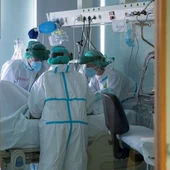 Sanitarios luchando contra el coronavirus Sanitarios luchando contra el coronavirus