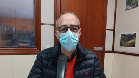 Piden explicaciones por el brote del hospital de Jarrio. Piden explicaciones por el brote del hospital de Jarrio.
