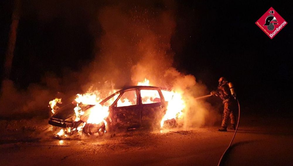 Incendio de un vehículo