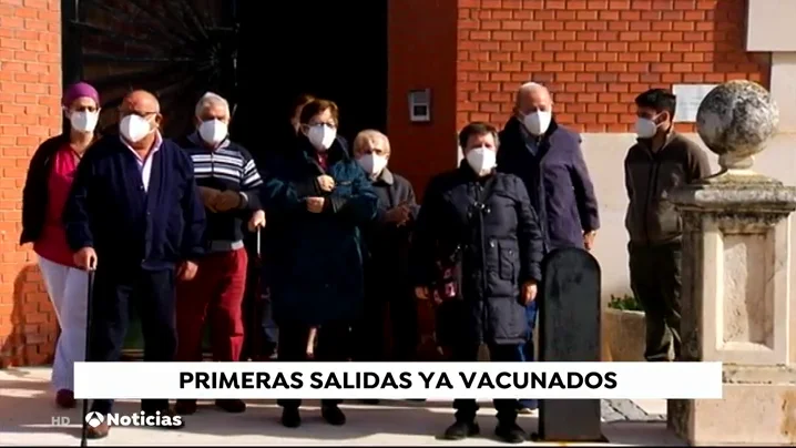 VÍDEO: Los usuarios de la residencia de Cevico de la Torre, los primeros en ser inmunizados, ya salen a la calle. VÍDEO: Los usuarios de la residencia de Cevico de la Torre, los primeros en ser inmunizados, ya salen a la calle.