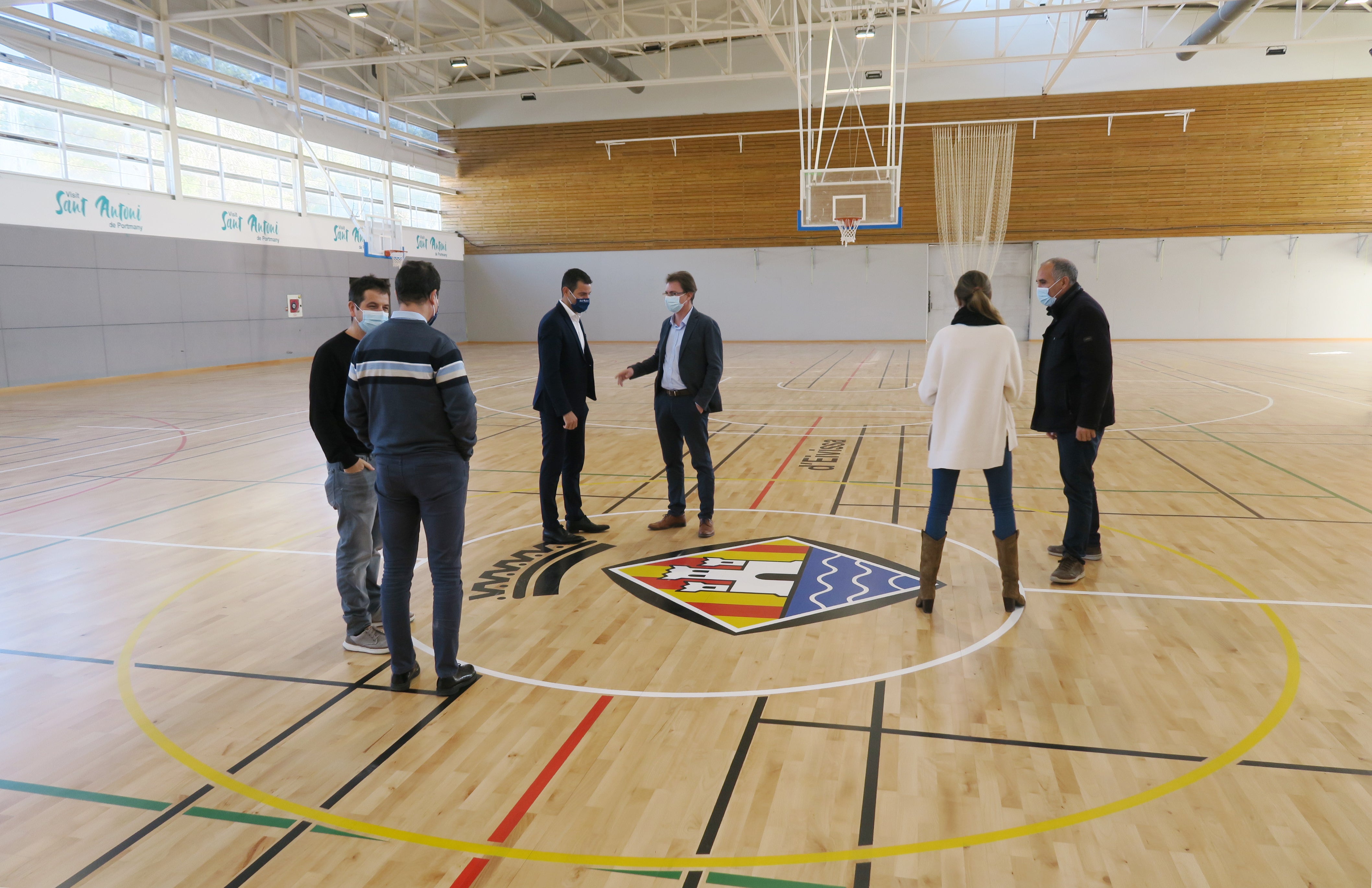 Finalizan los trabajos de reparación del polideportivo Sa Pedrera Finalizan los trabajos de reparación del polideportivo Sa Pedrera