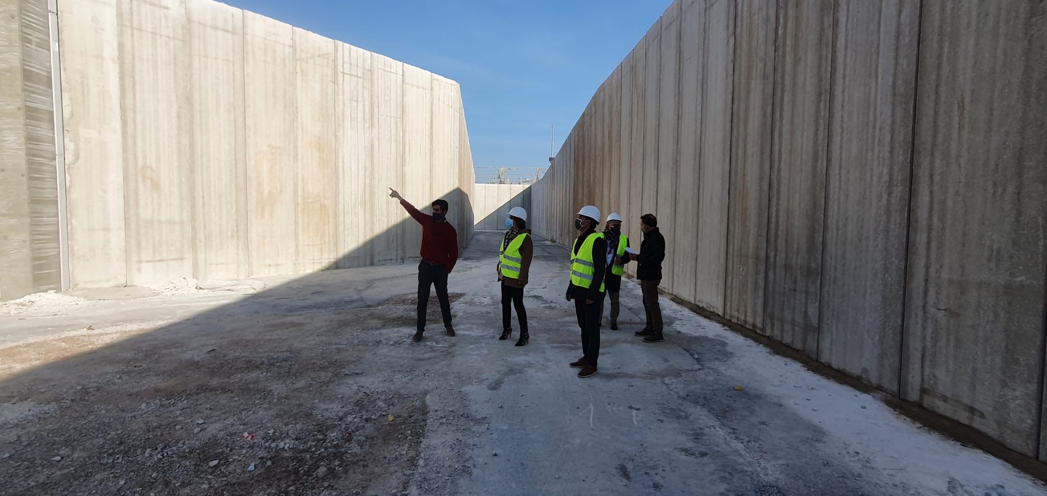 La actuación, que tiene un presupuesto de ejecución de 2.275.158,84 €, está financiada en su totalidad mediante convenio de colaboración entre el Consorcio Vega Baja Sostenible y la Generalitat Valenciana La actuación, que tiene un presupuesto de ejecución de 2.275.158,84 €, está financiada en su totalidad mediante convenio de colaboración entre el Consorcio Vega Baja Sostenible y la Generalitat Valenciana