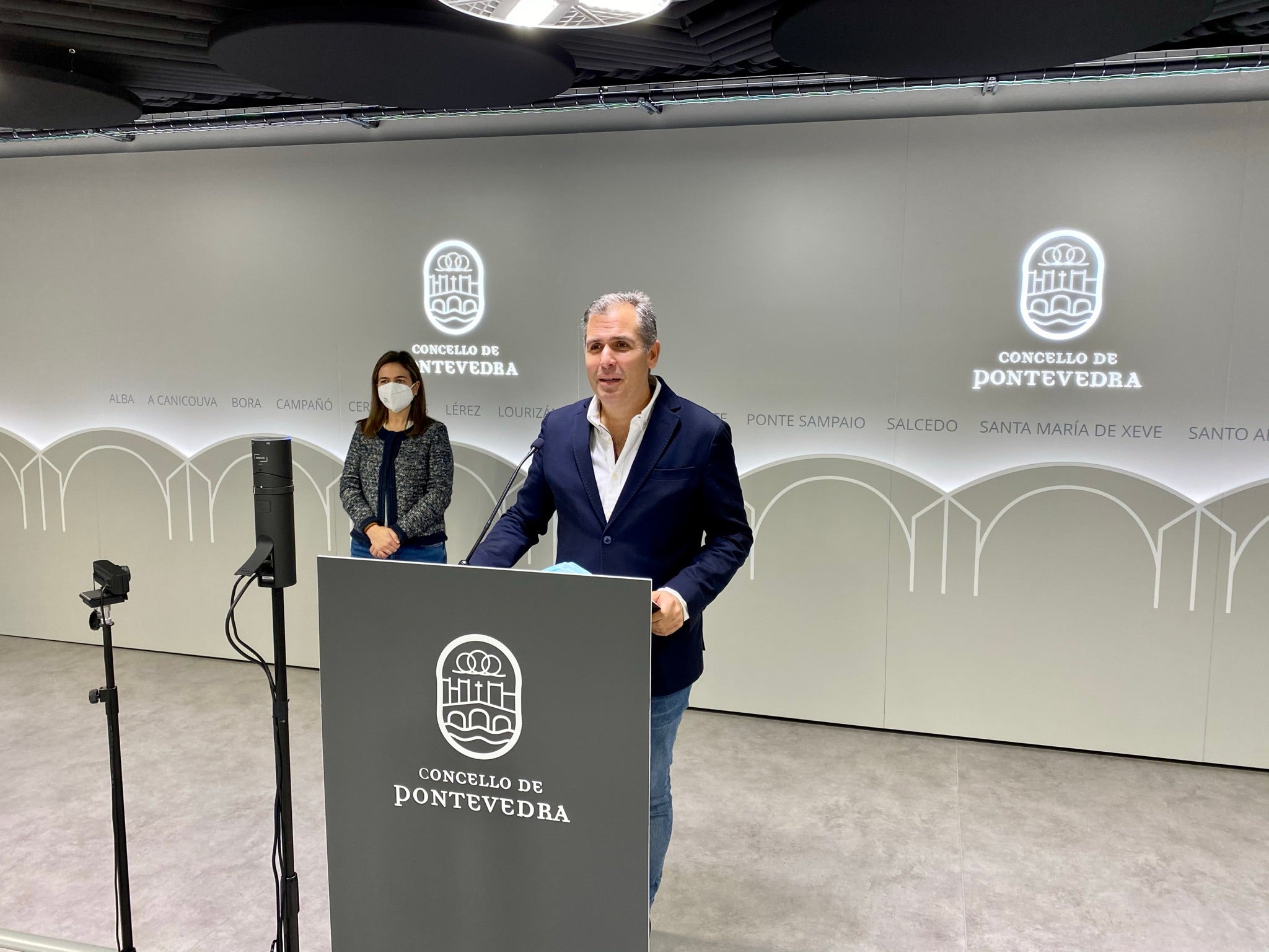 El PP de Pontevedra denuncia contratos irregulares del BNG en el gobierno El PP de Pontevedra denuncia contratos irregulares del BNG en el gobierno