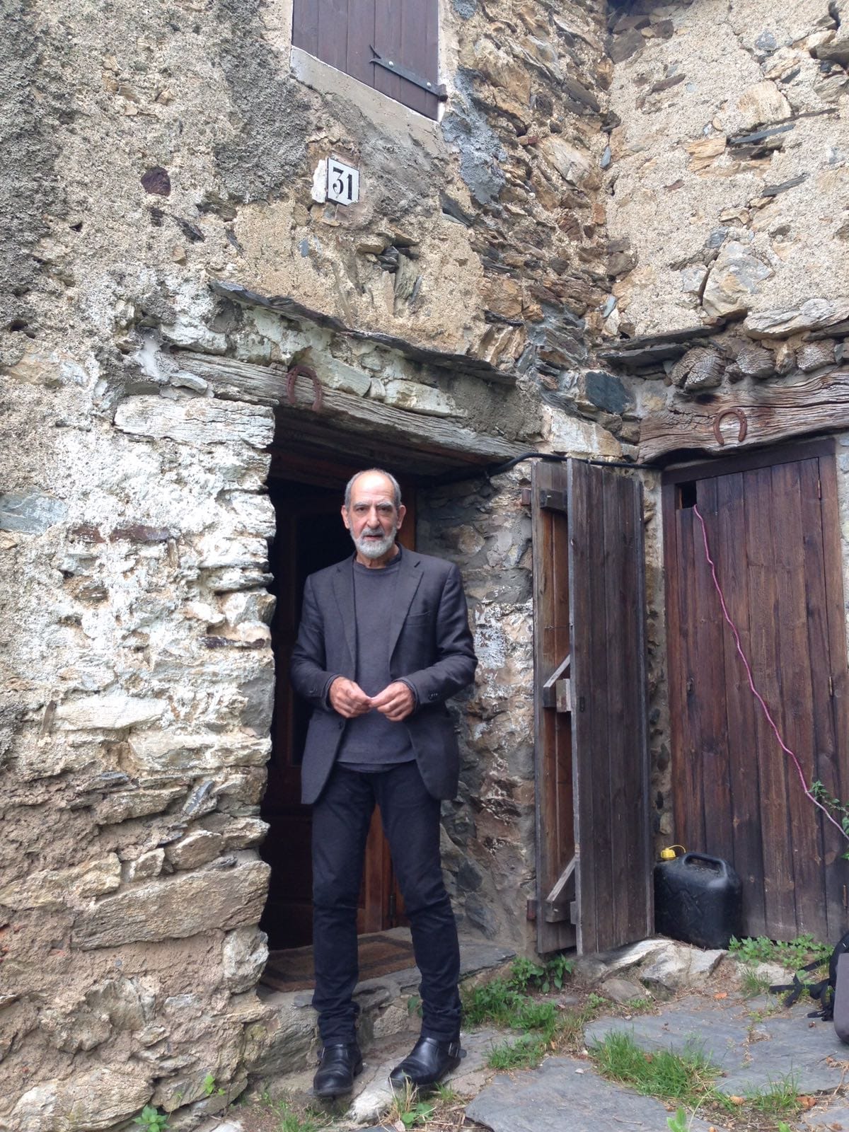 Alberto Manzano: "Los grandes poetas del rock lo son por el trabajo espiritual que han llevado a cabo en sus vidas" Alberto Manzano: "Los grandes poetas del rock lo son por el trabajo espiritual que han llevado a cabo en sus vidas"
