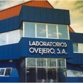 Fachada de Laboratorios Ovejero en León