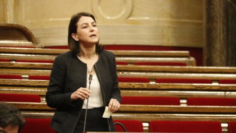 Eva Granados, en una intervenci&oacute; al Parlament