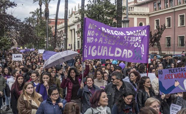 El Movimiento Feminista recurre la prohibición del 8M por "criminalizar a las mujeres" El Movimiento Feminista recurre la prohibición del 8M por "criminalizar a las mujeres"