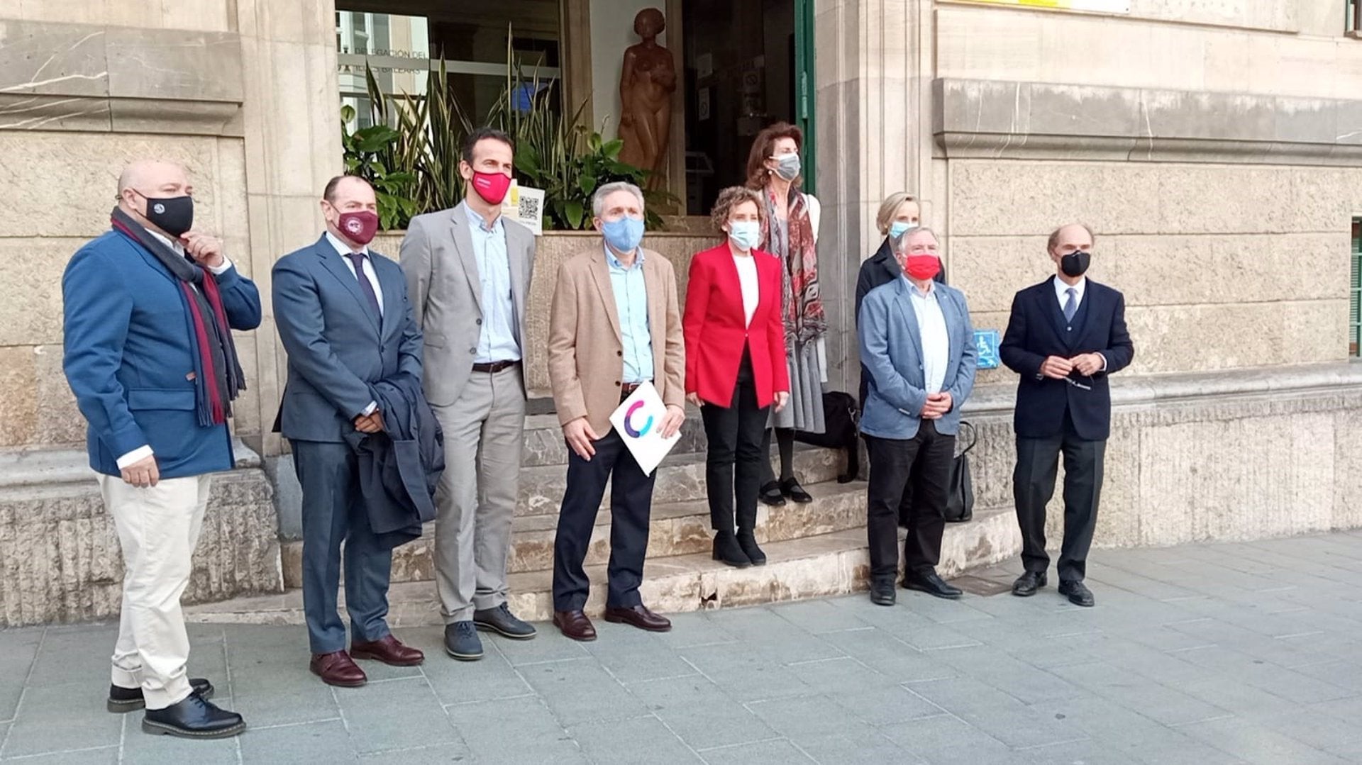 Empresarios, sociedad civil y agentes sociales piden a Pedro Sánchez un 'Plan de Salvación Económica' Empresarios, sociedad civil y agentes sociales piden a Pedro Sánchez un 'Plan de Salvación Económica'