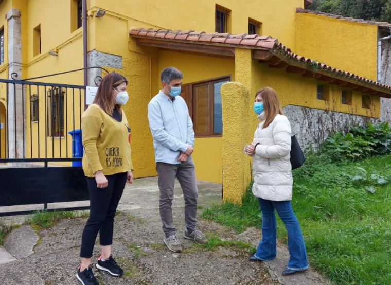 Gimena Llamedo: «El Ayuntamiento de Llanes tiene que asumir las responsabilidades que se recogen en el convenio firmado con la Consejería» Gimena Llamedo: «El Ayuntamiento de Llanes tiene que asumir las responsabilidades que se recogen en el convenio firmado con la Consejería»