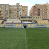 El estadio de Los Arcos muestra una nueva imágen con la reposición de las gradas perdidas por la DANA El estadio de Los Arcos muestra una nueva imágen con la reposición de las gradas perdidas por la DANA