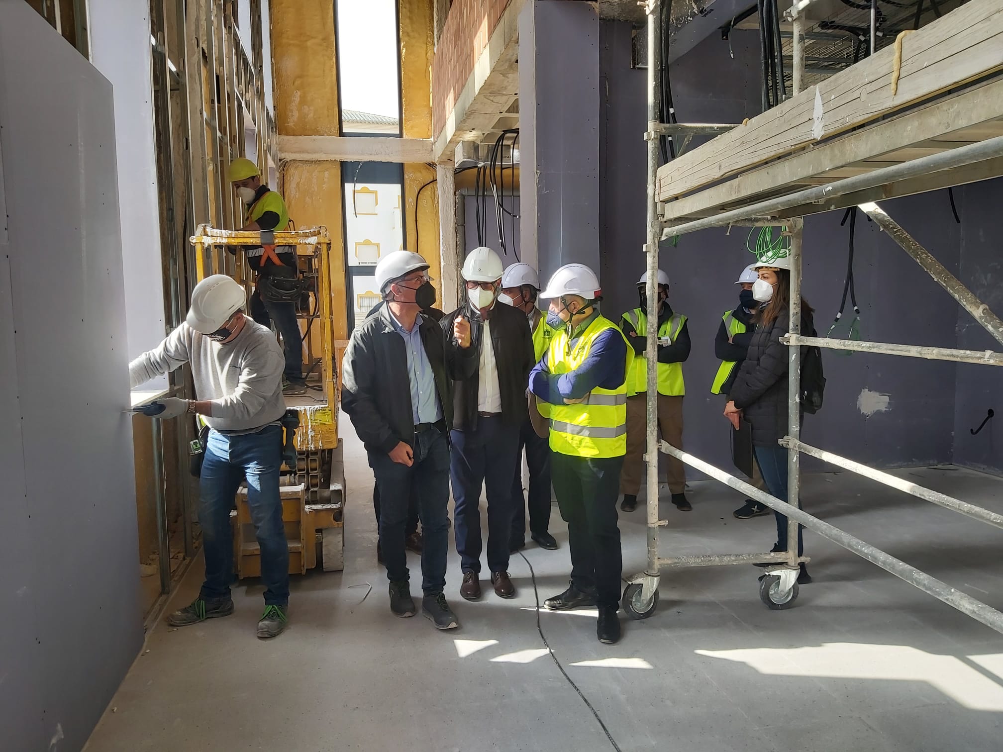 Obras que se están realizando en el Centro de Emergencias de Orihuela Costa y que se prevé que estén finalizadas para antes del verano Obras que se están realizando en el Centro de Emergencias de Orihuela Costa y que se prevé que estén finalizadas para antes del verano