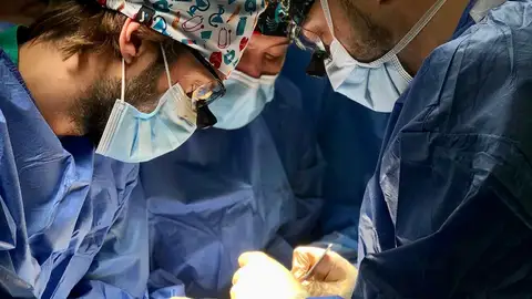 Esta acreditación reconoce la calidad de la Unidad de Cirugía Mano de Ribera en el Hospital Universitario de Torrevieja cirugia