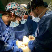 Esta acreditación reconoce la calidad de la Unidad de Cirugía Mano de Ribera en el Hospital Universitario de Torrevieja Esta acreditación reconoce la calidad de la Unidad de Cirugía Mano de Ribera en el Hospital Universitario de Torrevieja