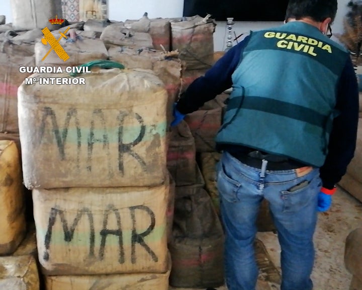 Incautados 96 fardos de hachís en una operación en Sanlúcar Incautados 96 fardos de hachís en una operación en Sanlúcar