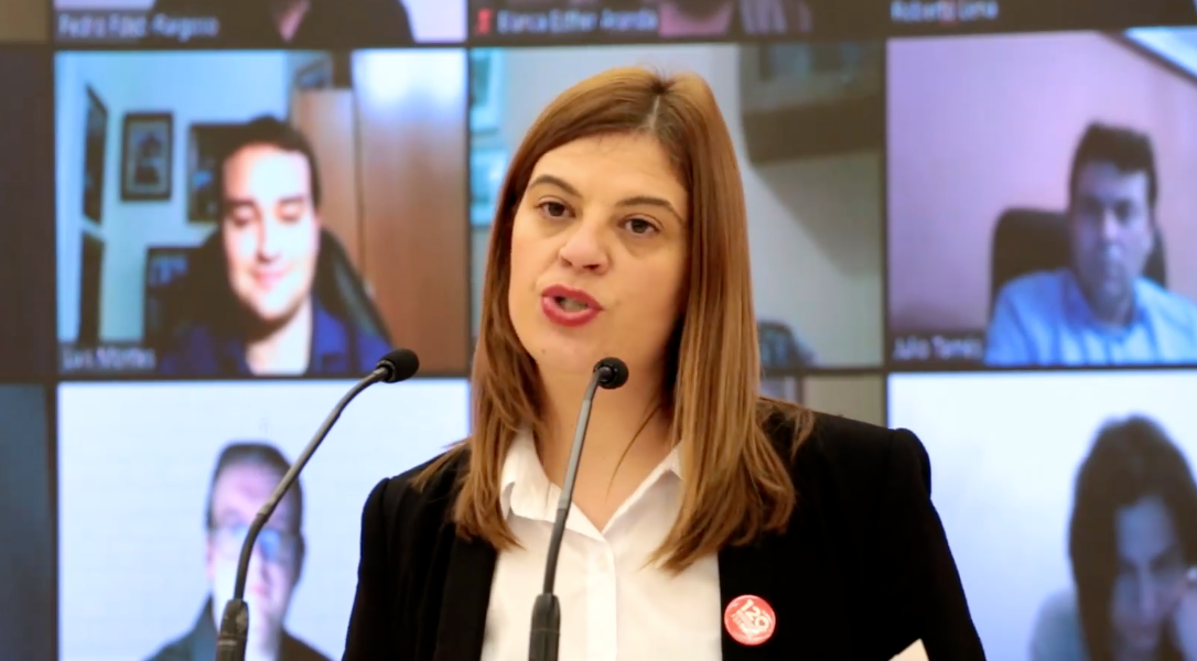 Gimena Llamedo advierte al Ayuntamiento de Llanes de que "tendrá que devolver el dinero que el Gobierno de Asturias puso a su disposición" si no encuentra una solución para la escuela de 0 a 3 de Posada Gimena Llamedo advierte al Ayuntamiento de Llanes de que "tendrá que devolver el dinero que el Gobierno de Asturias puso a su disposición" si no encuentra una solución para la escuela de 0 a 3 de Posada