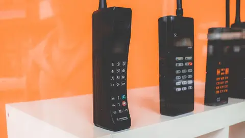 Teléfonos móviles antiguos La cápsula del tiempo de Por fin no es lunes