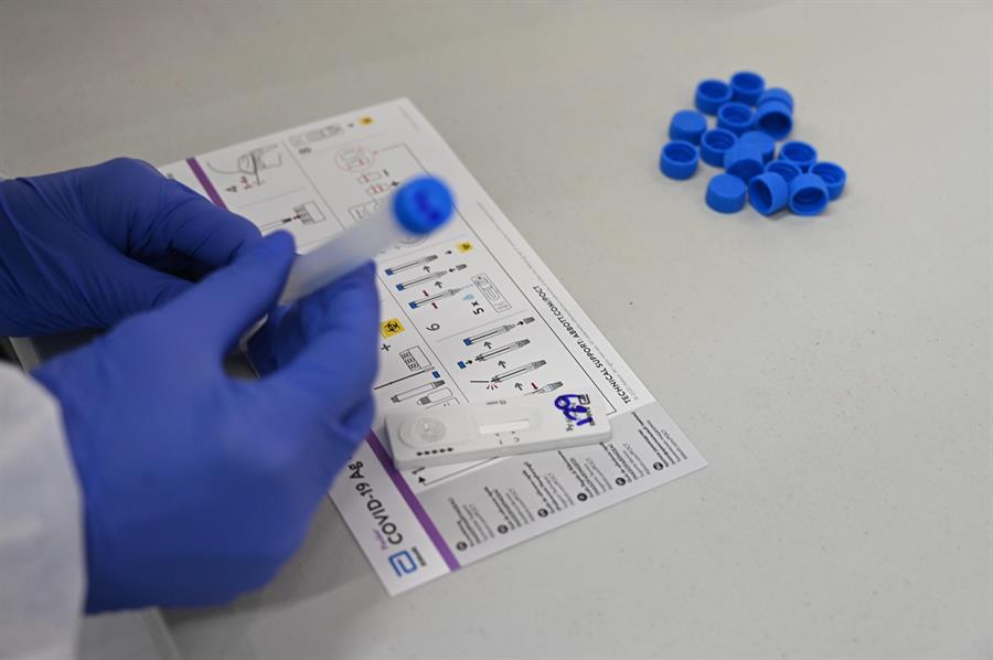 Datos coronavirus España: La incidencia continúa bajando y roza los 900 casos Datos coronavirus España: La incidencia continúa bajando y roza los 900 casos